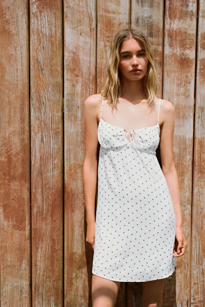Pull & Bear Puantiye desenli kısa elbise