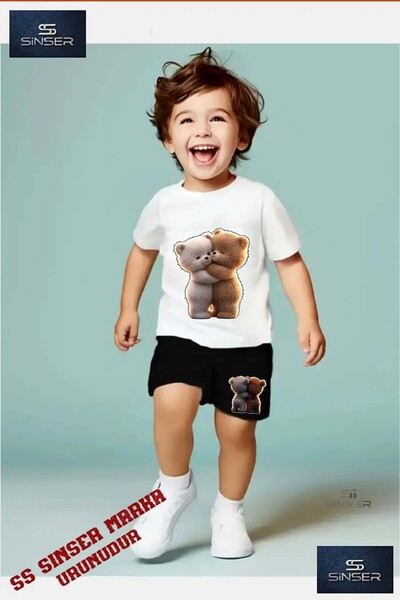 SS SİNSER تي شيرت مطبوع برقبة دائرية للأطفال "HUGGING TEDDY BEAR 2" - طقم شورت