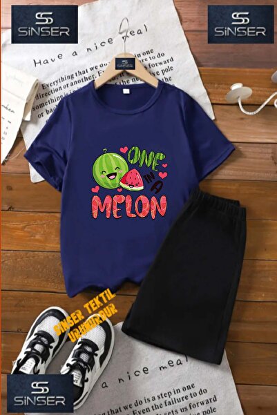 SS SİNSER تي شيرت مطبوع برقبة دائرية للأطفال "KAPUZ ONE MELON YAZI" - طقم شورت