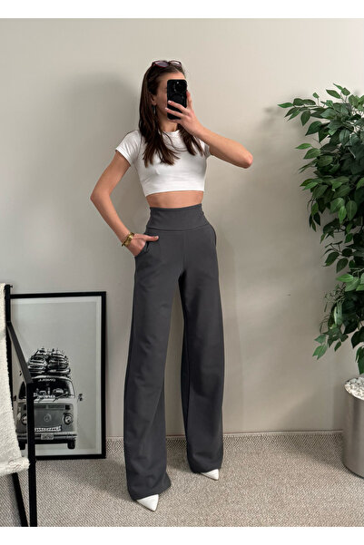 LUVESSE بنطلون دينيسا كريب رمادي بأرجل واسعة وجيب على الصدر