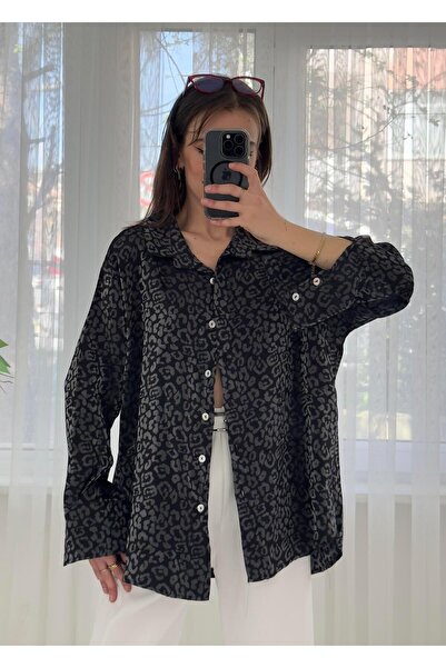 LUVESSE قميص روكسي أسود من الساتان بنمط الفهد