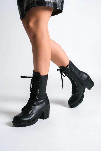 Joy Ayakkabı Γυναικείες μπότες Alda Lace-Up Orthopedic Sole Cst - Μαύρο