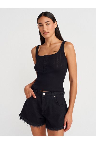 Dilvin 21069 Buttoned Square Neck Top-Black