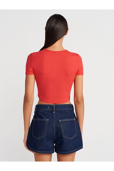 Dilvin 31647 Button Detailed Crop Top-Red