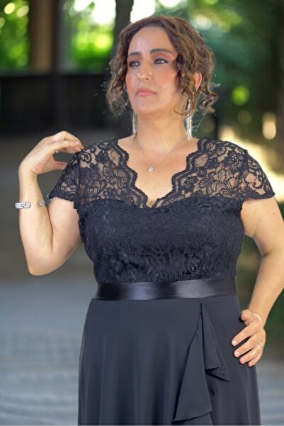 yagmurberen Lace Detail on the Chest Spanish Cut Skirt Plus Size Evening Dress