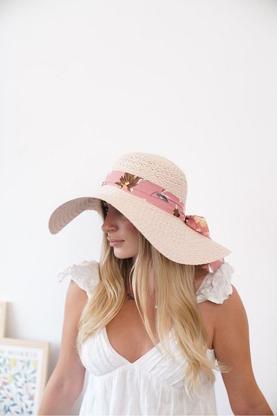 Niloshka Lina Powdered Flower Detailed Women's Straw Hat