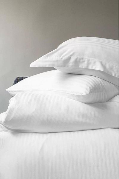 İssimo Home Pure White Striped Satin Double Personality Bedding Set
