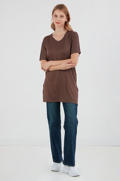Fulla Moda Basic φαρδύ μπλουζάκι Lycra με λαιμόκοψη V με σκισίματα στα πλαϊνά