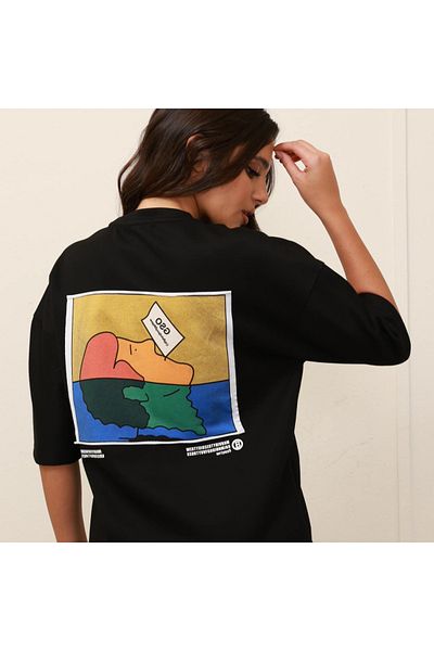 ALANAQA Unisex Oversized T-Shirt