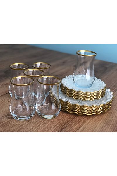 B&M Gold Lace Patterned Curved 18 Piece Tea Enjoyment Set