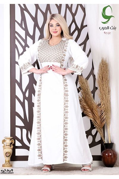 Genrics Embroidered two-thirds-sleeved reception jalabiya made of light and soft Marasi fabric, giving you a feeling of comfort and freshness