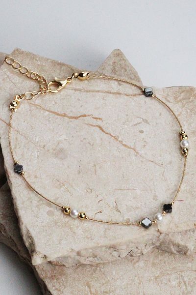 Chillin' Shiny Gold Adjustable Chain Gold Color Women's Anklet with Clover Figure Lucky Anklet