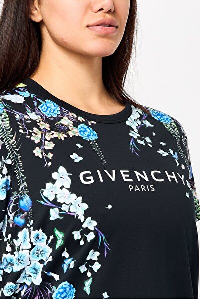 Givenchy Women Crew Neck Short Sleeve Brand Logo T-Shirt, Multicolor