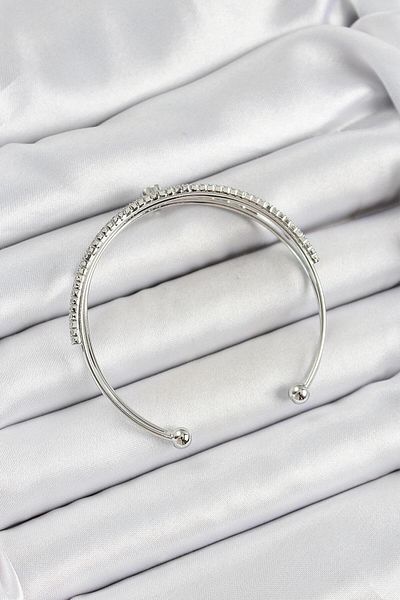 AfraBeauty Silver Color Zircon Stone Heart Detailed Women's Bracelet
