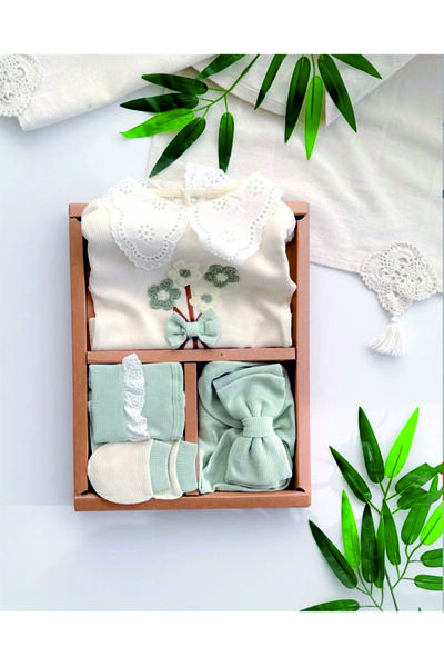 BabyWings طقم خروج من المستشفى لحديثي الولادة مكون من 5 قطع مع تفاصيل سكالوب ...