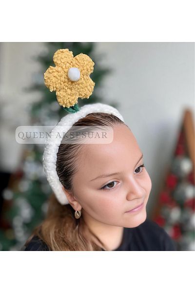 QUEEN AKSESUAR Trend Fashion Moving Spring Cute Yellow Daisy Flower Crown Female Child Crown 3 Size