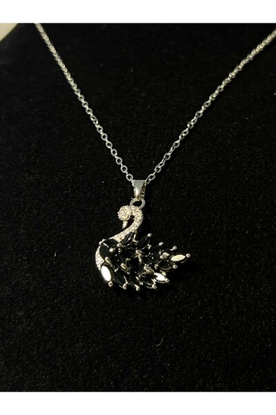 CEY ACCESSORY Black Swan Necklace