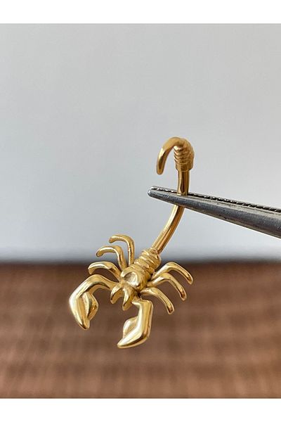 Rupen Kraft 316 L Surgical Steel Scorpion Model Navel Piercing in Gold Color