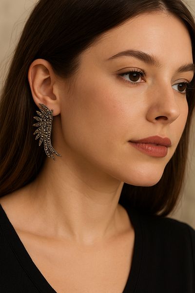NİLYA Black Angel Earrings