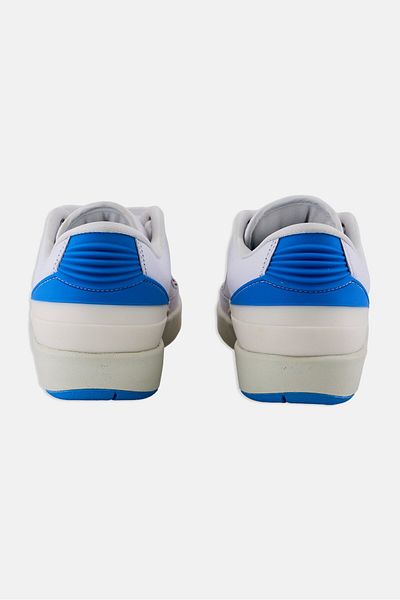 Nike Women 2 Retro Low Lace Up Outdoor Shoes, White
