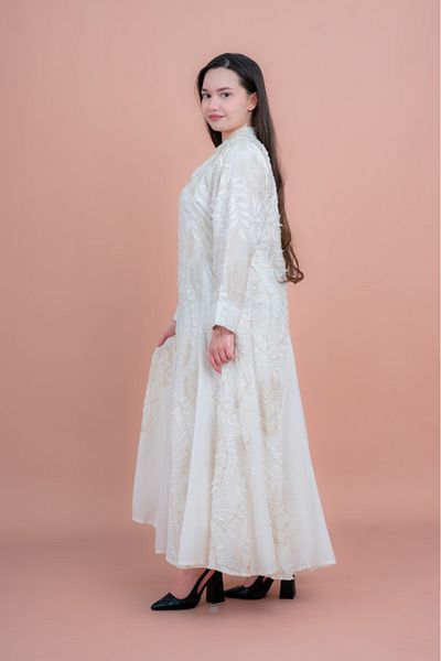 IKKXA Soft Petals Embroidered Jalabiya