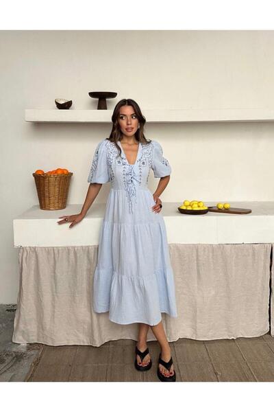 hedef giyim فستان مطرز بأكمام منفوشة من الموسلين مع ربطة أمامية