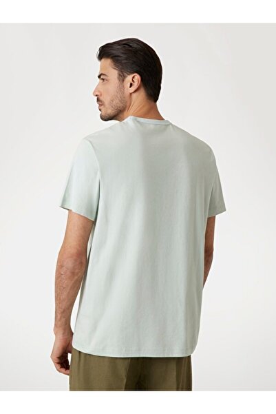 Guess Ss Cn Triangle Erkek Regular Fit T-Shirt