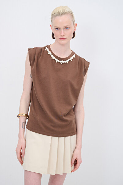 adL İncili Detaylı Tişort