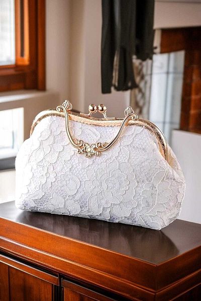 Mialos Heart Lace Embroidered Stylish and High Quality Bridal Bag Wedding Bag Women's Shoulder Bag Evening Dress Bag