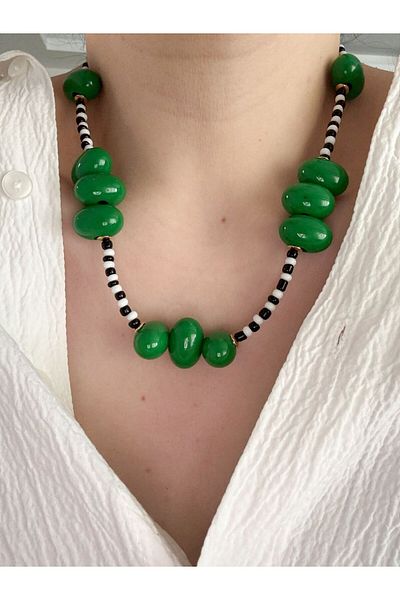 CHARMLUCKY COLORED BEAD NECKLACE