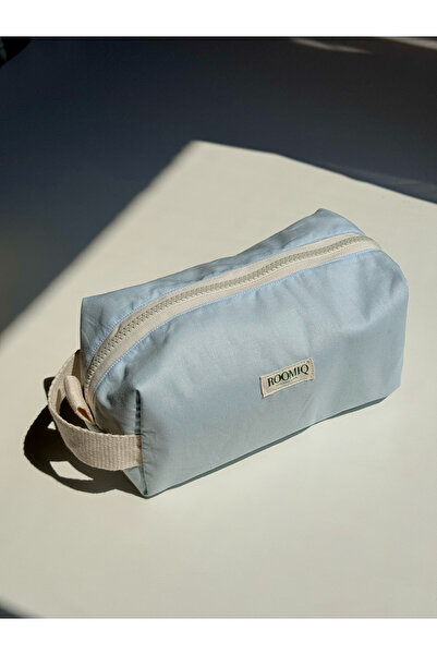 Roomiq حقيبة مكياج بيبي بلو مصنوعة يدويًا من مجموعة صيف البحر