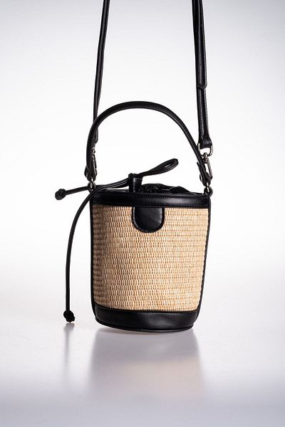 Oblavion Mini Cylinder Straw Hand and Shoulder Bag