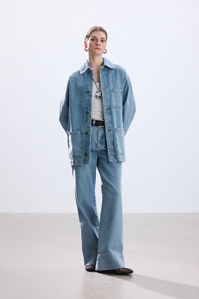 BE BLUE JACHETĂ DE DENIM ALBASTRĂ CU DETALII DE BURUJĂ