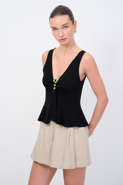 Love My Body Moda Tutkusu Aksesuar Detaylı Kolsuz Bluz