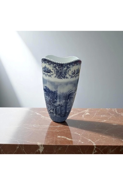Zuccara Maison 27 cm Mavi-Beyaz Klasik Porselen Vazo – Vintage Manzara Desenli