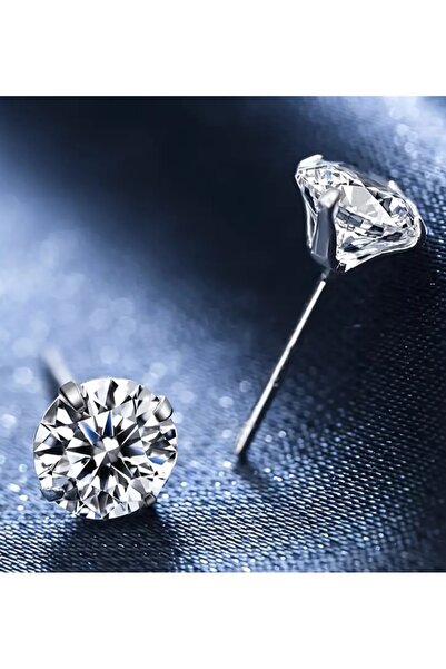 DM -Care. 1 Pair of Cubic Twinkling Zircon Studded Earrings.