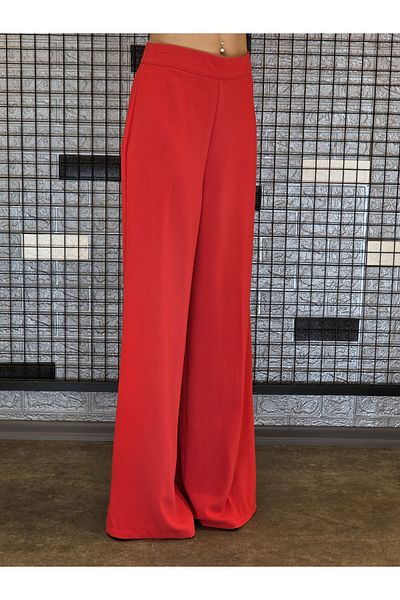 Geco Red Fluffy Crepe Pants