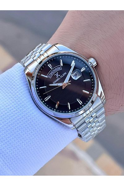 Daniel Klein Steel Band Calendar Dial 3 Atm Water Resistant Men Wrist Watch E.10873.1