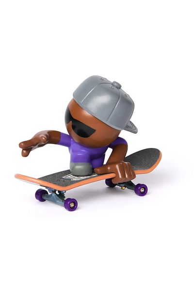 Spin Masters TECH DECH SK8 CREW PACK PLAQUE AND FIGURINE 9.6CM GREY CAP