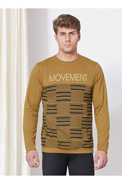 LAUREN SMITH تي شيرت رجالي كاجوال برقبة دائرية وأكمام طويلة وطبعة لوبير، مصنوع من مزيج القطن