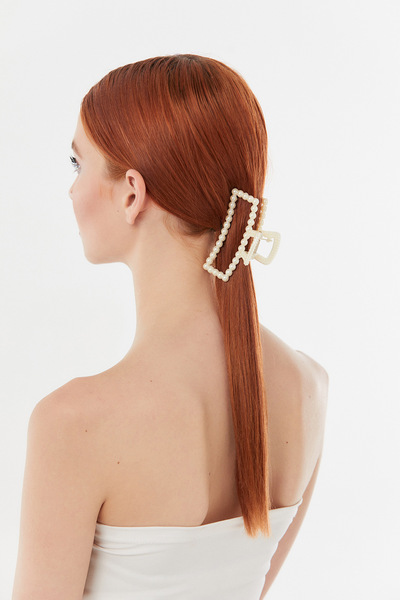 Fulla Moda Pearl Latch Buckle