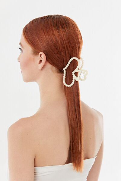 Fulla Moda Pearl Heart Latch Buckle