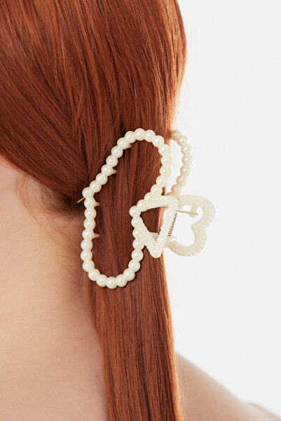 Fulla Moda Pearl Heart Latch Buckle