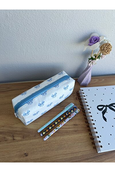 minyaturhayalim Mavi beyaz Fiyonk desenli mavi fermuarlı kalemlik kalem kutusu ölçüleri 21-6-6cm
