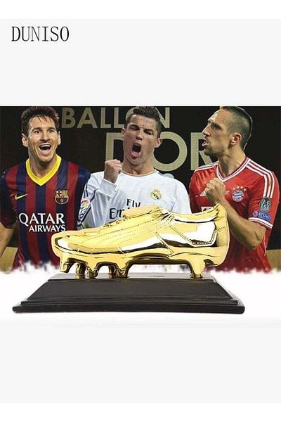 Generic جائزة الحذاء الذهبي لكأس دونيسو لكرة القدم وكأس أفضل لاعب كرة قدم
