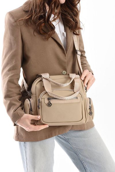 Berlin bags Chubby Multi-Eye Hand and Arm Crossbody Bag
