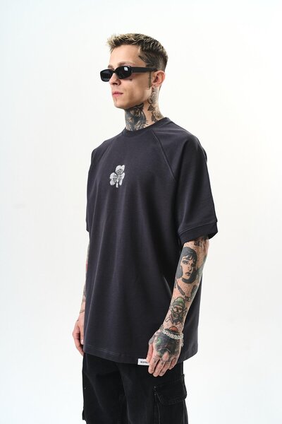 Respire Men's Unlucky Printed Oversize T-Shirt Smoked