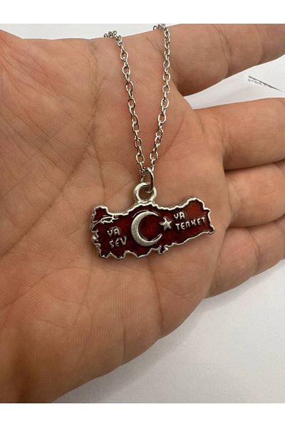 Herşey Nota Red Turkey Map and "Love or Leave" Written Metal Necklace – Design with Patriotic Message