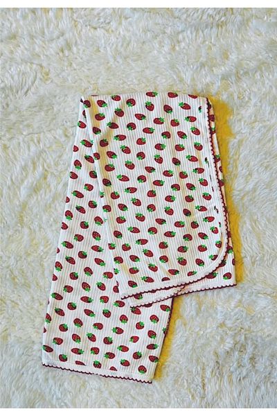 Baby Wings Strawberry Printed 80X90 cm Single Layer Blanket