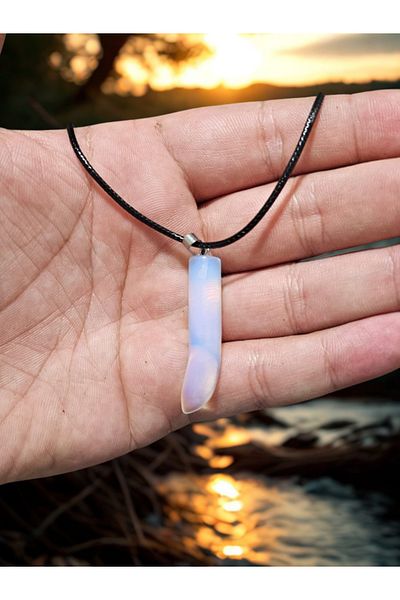 HobiHub Natural Opal Pendant – Stone of Intuition, Creativity and Emotional Balance